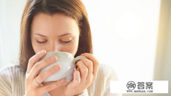 蜂蜜柠檬水的功效有哪些？