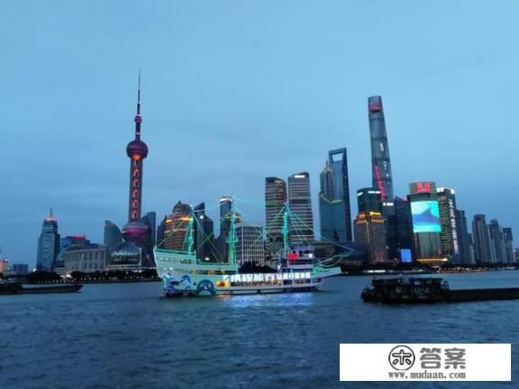 上海旅游住哪里比较方便？