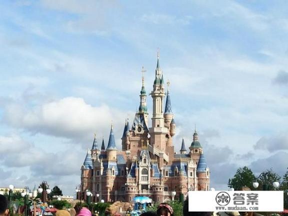 上海旅游住哪里比较方便？