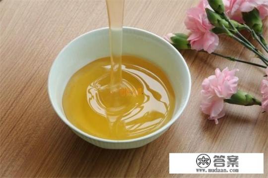 蜂蜜洗脸有什么好处？