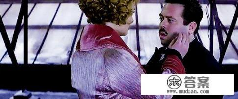 《神奇动物在哪里2》结尾,奎妮为什么要离开雅各布? 《神奇动物在哪里2》结尾,奎妮为什么要离开雅各布?