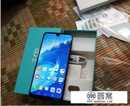 荣耀8xmax有几种cpu？