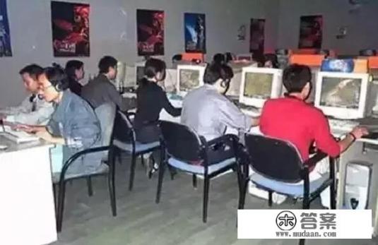 贪玩游戏，传奇世界试炼之地3怎么找boss？