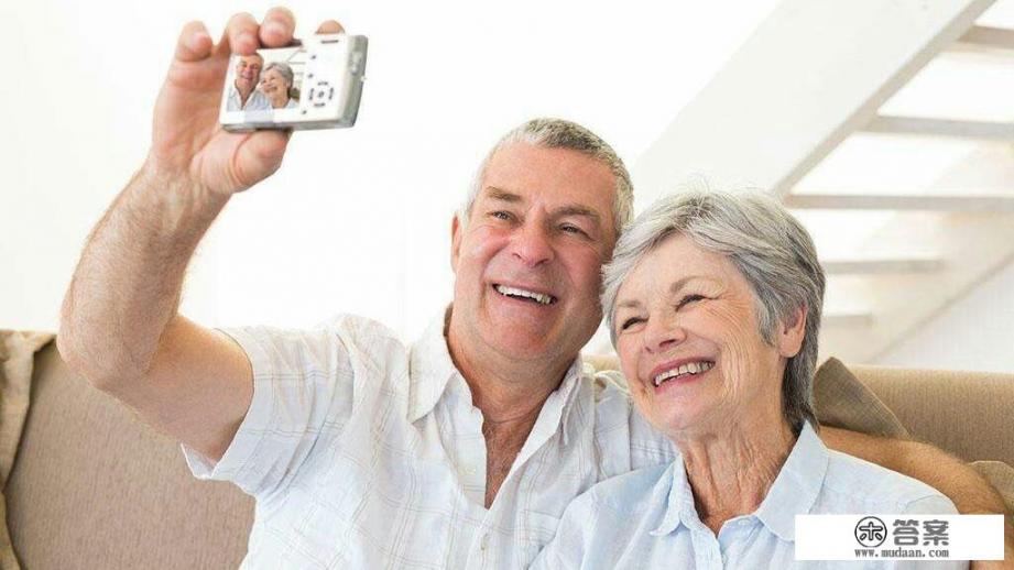 从年少时的懵懂无知变成青春时的什么? 从年少时的懵懂无知变成青春时的什么?