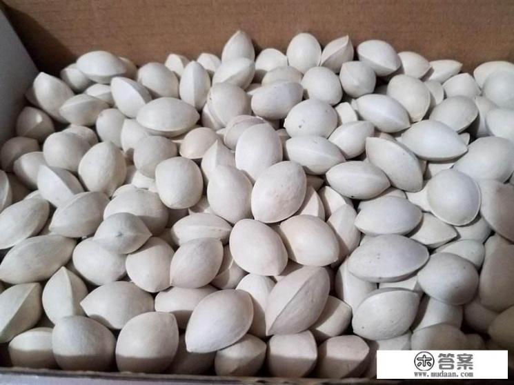 银杏树的果实有毒,要怎样吃白果才不会中毒呢? 银杏树的果实有毒,要怎样吃白果才不会中毒呢?