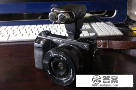 适马301.4E卡口和Sony35mm1.8E卡口相比较哪个更适合买？