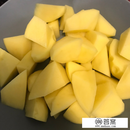 咖喱鸡肉和土豆怎么烧？