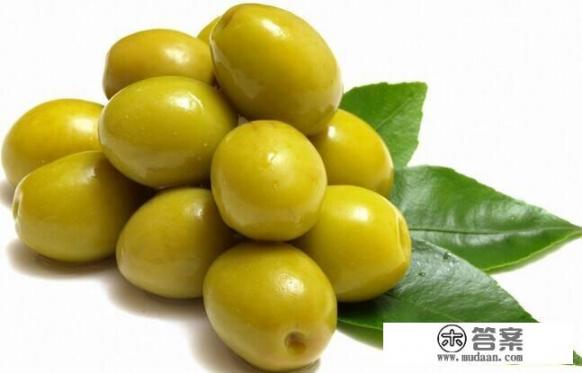 瓶装橄榄菜是如何制作的？