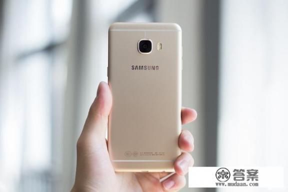 三星c7nfc怎么用门禁卡？