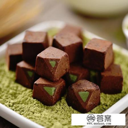 公主巧克力夹心雪糕做法? 公主巧克力夹心雪糕做法?