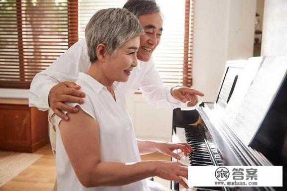 爱的教育是什么小说？