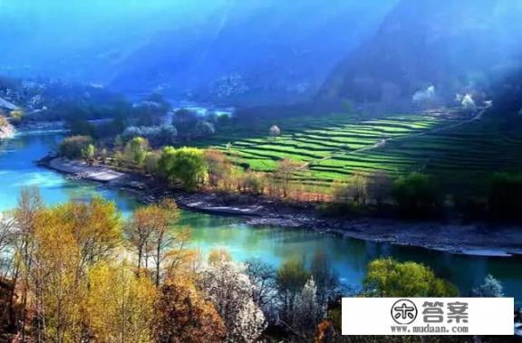 四川甘孜阿坝凉山是一个地方吗？