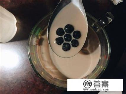 奶茶的做法和配方？