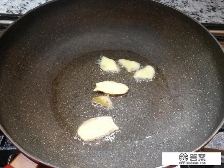 月子鲫鱼豆腐汤怎么做？