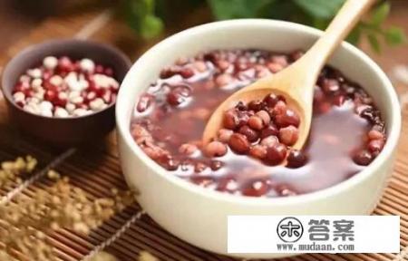 赤小豆炒薏米煮水祛寒湿吗，为什么？
