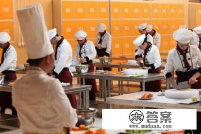 为什么学厨师的后悔了？