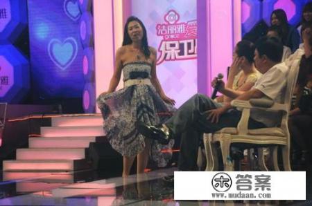 第一杯敬我们十年感情不论真假后面的话是啥,原来好长的一段话? 第一杯敬我们十年感情不论真假后面的话是啥,原来好长的一段话?