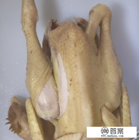 白切鸡的正确煮法? 白切鸡的正确煮法?