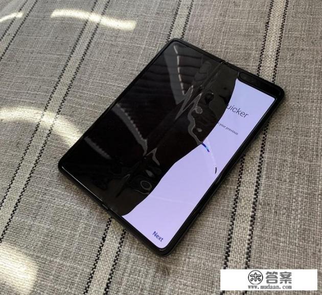 三星折叠屏手机为什么不值得买？