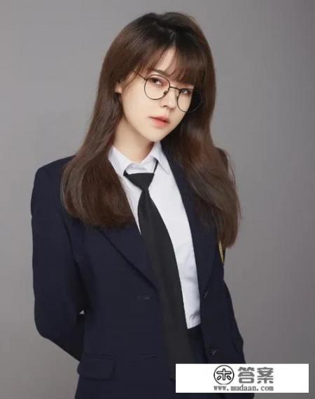 王者荣耀所有主播的名字? 王者荣耀所有主播的名字?