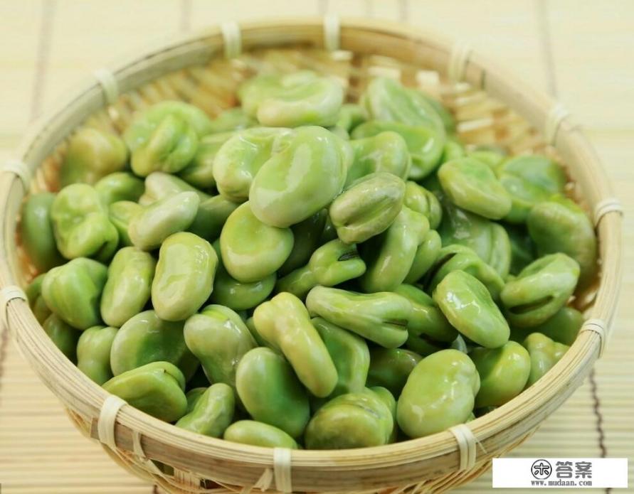 蚕豆怎么做才比较好吃？
