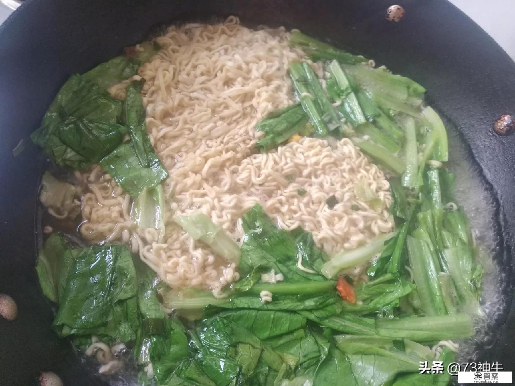 疫情期间，为啥超市里的香菇炖鸡面会受冷落？