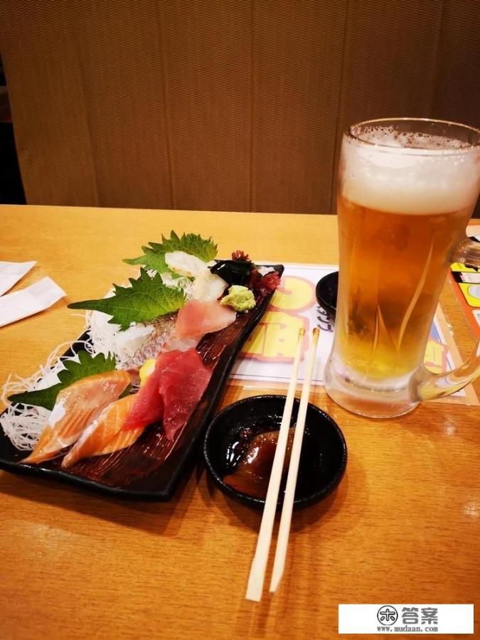 去日本旅游一周，跟团，加上自己带的钱。大概需要多少?(不购物，但是要求吃好玩好。) 有没有什么特别需？