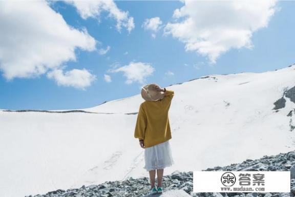 旅游去海边好还是去草原好？