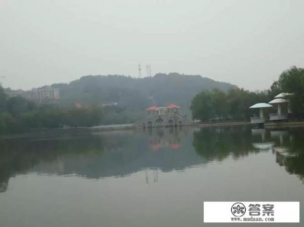 荆门的莫愁湖风景怎么样，几月份去最好？