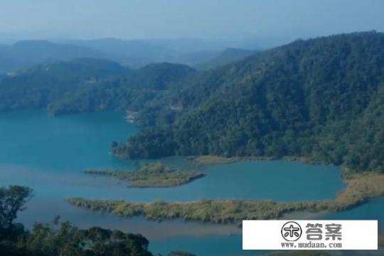 台湾最著名的两个旅游景点是哪里？