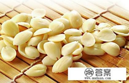 桃仁的药用价值和负作用有哪些？