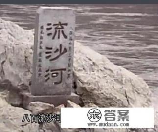 一个农夫领了一匹狼和两只羊过河他的船每次只能带一只动物过河，怎样才能安全过河？