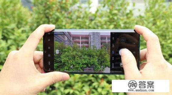 小米CC9Pro跌至2588元，还值得入手吗？