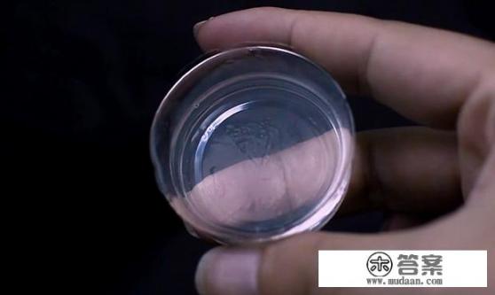 704硅橡胶与导热硅胶区别？