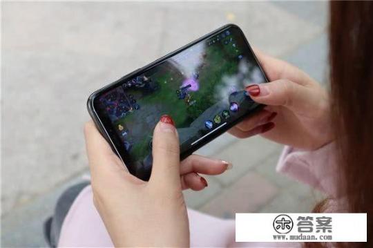 什么游戏可以赚人民币?求推荐? 什么游戏可以赚人民币?求推荐?