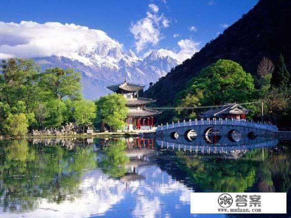 中国排名前十的传媒大学？