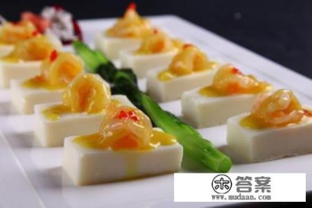 虾仁配什么菜炒好吃? 虾仁配什么菜炒好吃?