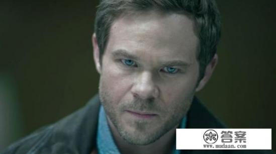 游戏《量子破碎》中的真人短片剧情是和游戏串连在一起的吗？