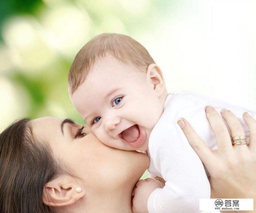 侄女穿上白衣天使的赞美的句子？