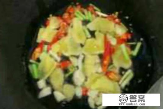 干炒鸡肉的家常做法? 干炒鸡肉的家常做法?