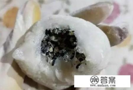 请问云浮有什么特产或者特色小吃呢？