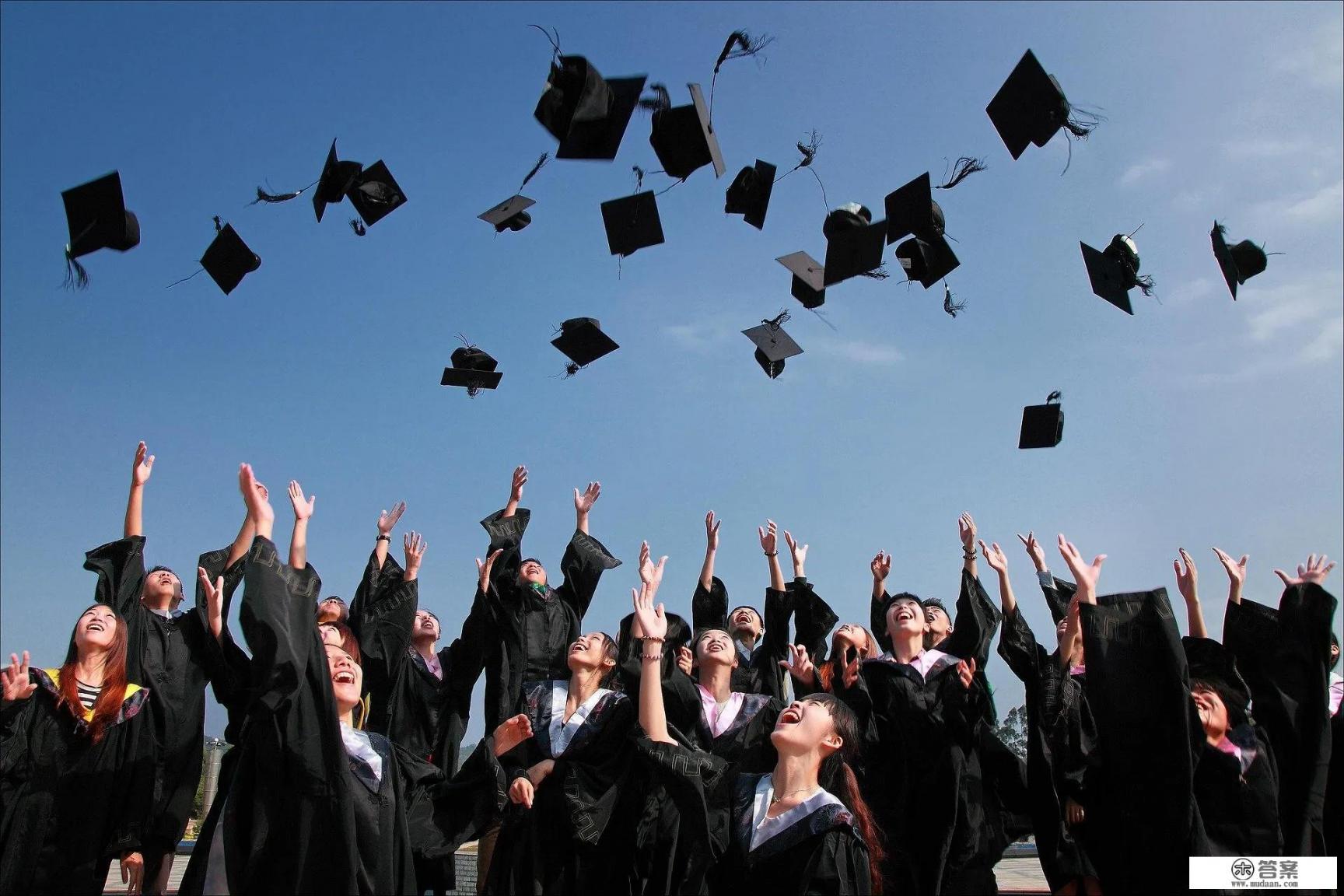 正常大学生每月生活费一般是多少? 正常大学生每月生活费一般是多少?