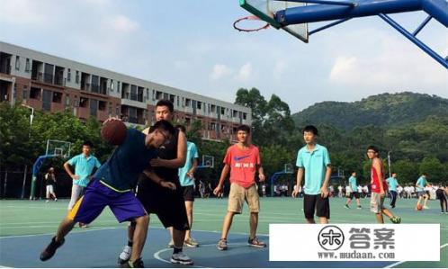 新生军训不到一周,就因宿舍矛盾用水果刀杀死舍友,对此你怎么看?教育应该教什么? 新生军训不到一周,就因宿舍矛盾用水果刀杀死舍友,对此你怎么看?教育应该教什么?