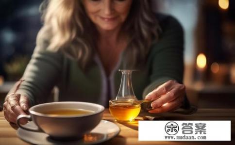 胃不好能喝蜂蜜吗?胃不好的人能否适当饮用蜂蜜? 胃不好能喝蜂蜜吗?胃不好的人能否适当饮用蜂蜜?