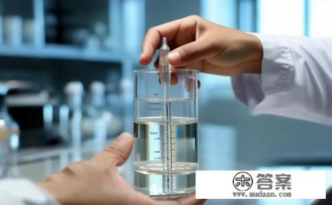 水银温度计正确使用方法？如何正确使用水银温度计测量温度？