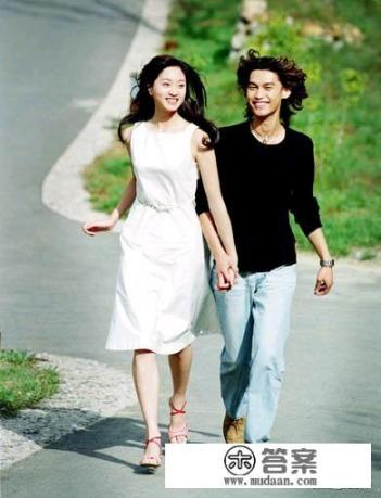 10年经历变化的范文？