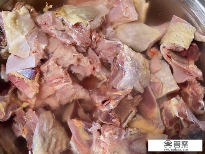 炖鸡汤正宗做法清汤？如何烹制一锅醇香清口的炖鸡汤呢？