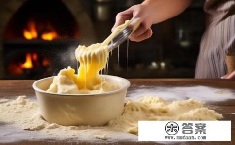 洋芋泥和面粉的做法？如何制作口感丰富、奶香浓郁的洋芋泥与细腻柔软的面团?