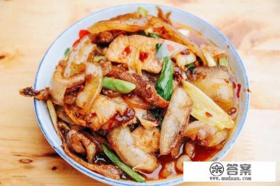 回锅肉炒洋葱最正宗的做法? 回锅肉炒洋葱最正宗的做法?