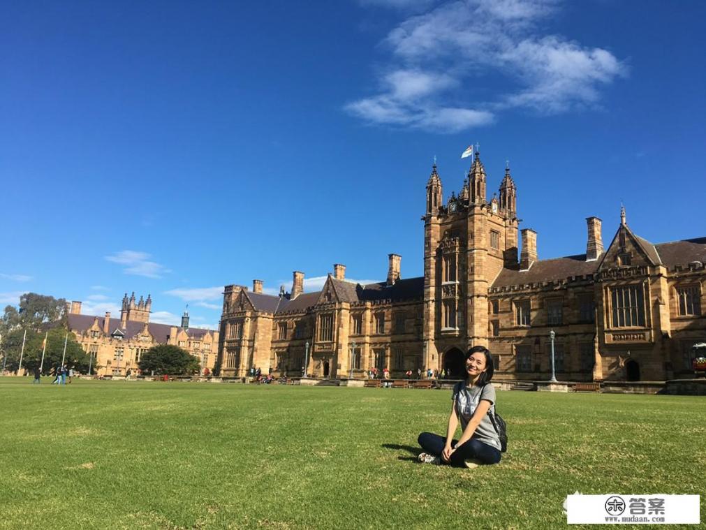 去澳大利亚旅游时应该穿什么？